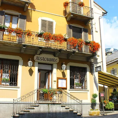 ロカンダ ピエモンテ ダ ショッラ イン