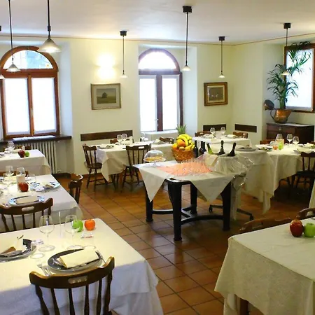 ロカンダ ピエモンテ ダ ショッラ イン ドモドッソラ